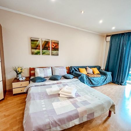 קייב Apartment On Baseina Street מראה חיצוני תמונה