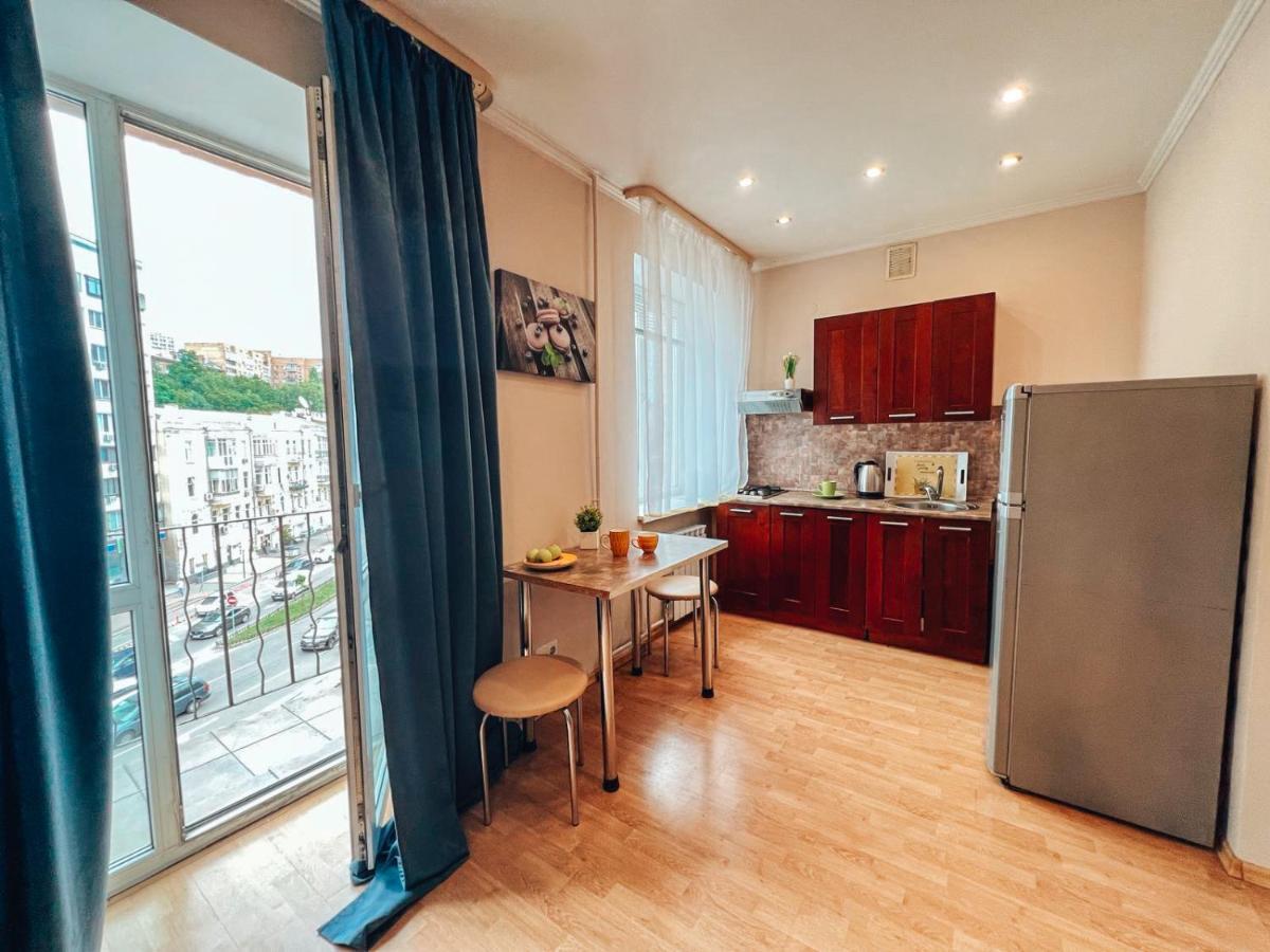 קייב Apartment On Baseina Street מראה חיצוני תמונה