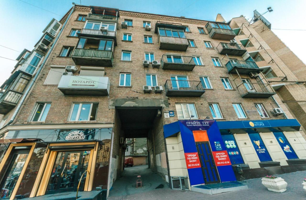 קייב Apartment On Baseina Street מראה חיצוני תמונה
